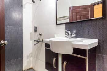 Ksr Park Hotel Hyderabad Eksteriør billede