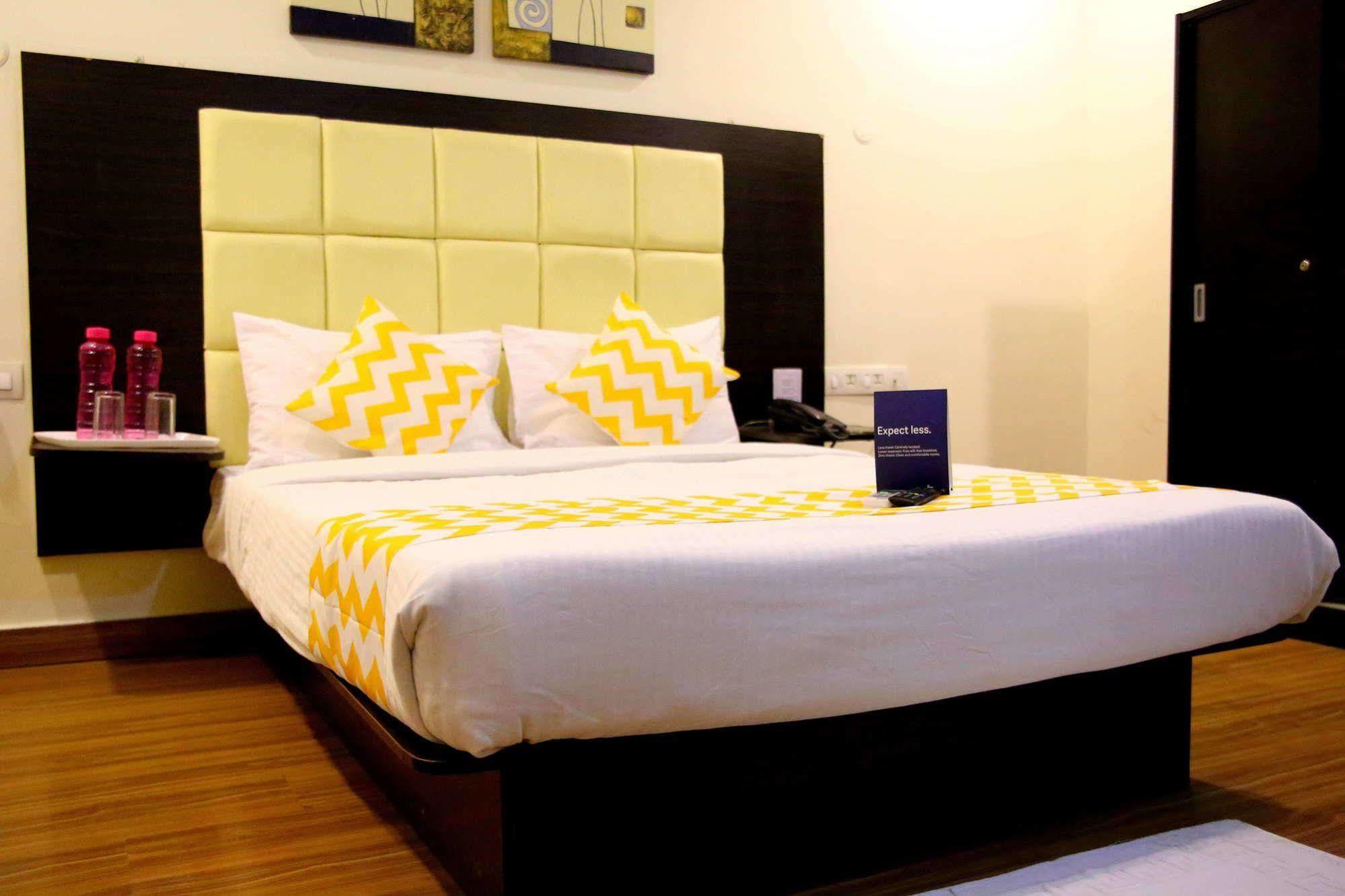 Ksr Park Hotel Hyderabad Eksteriør billede