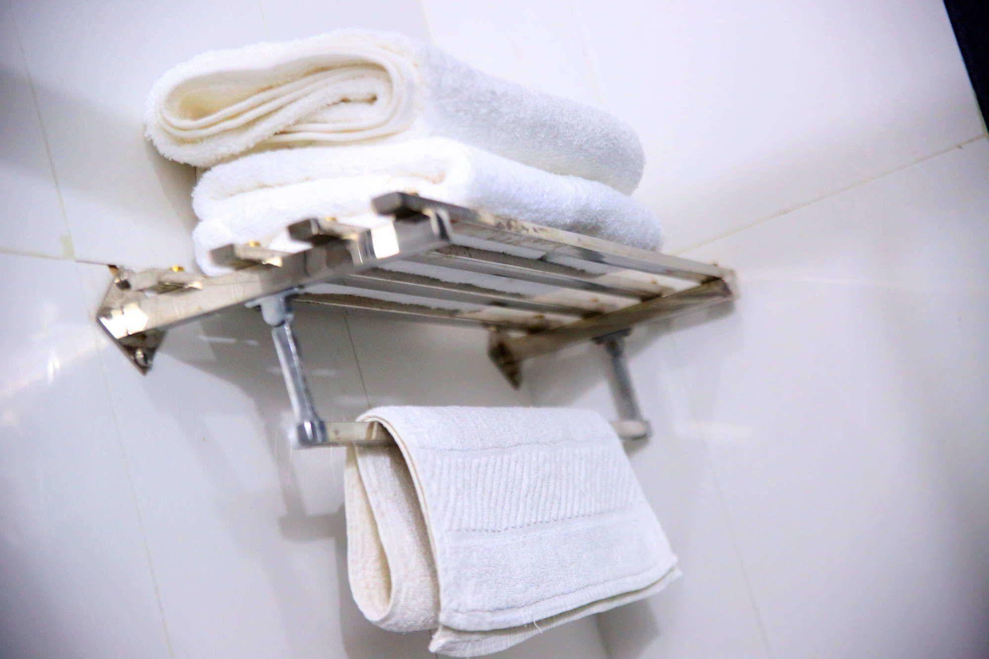 Ksr Park Hotel Hyderabad Eksteriør billede