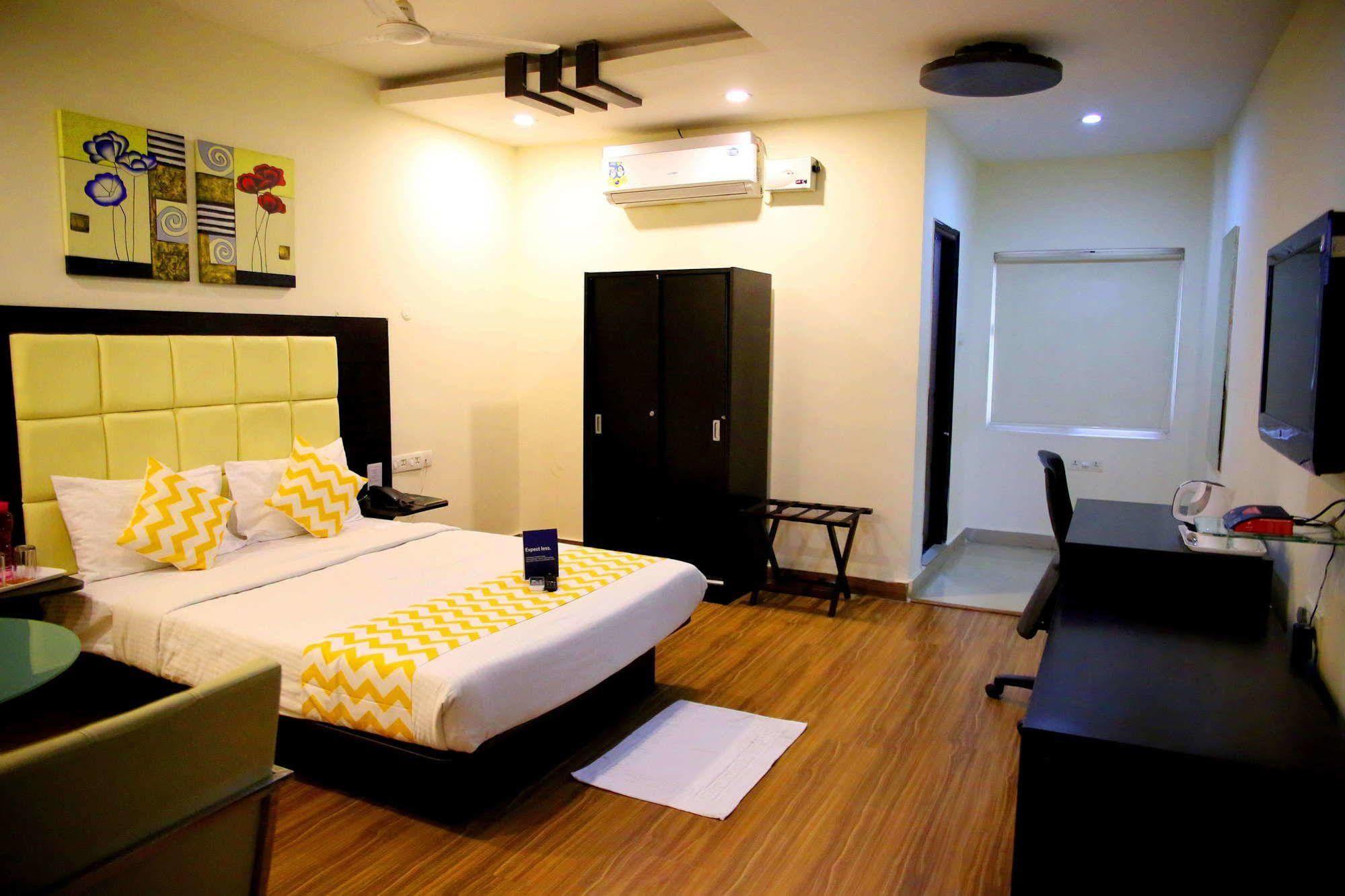 Ksr Park Hotel Hyderabad Eksteriør billede